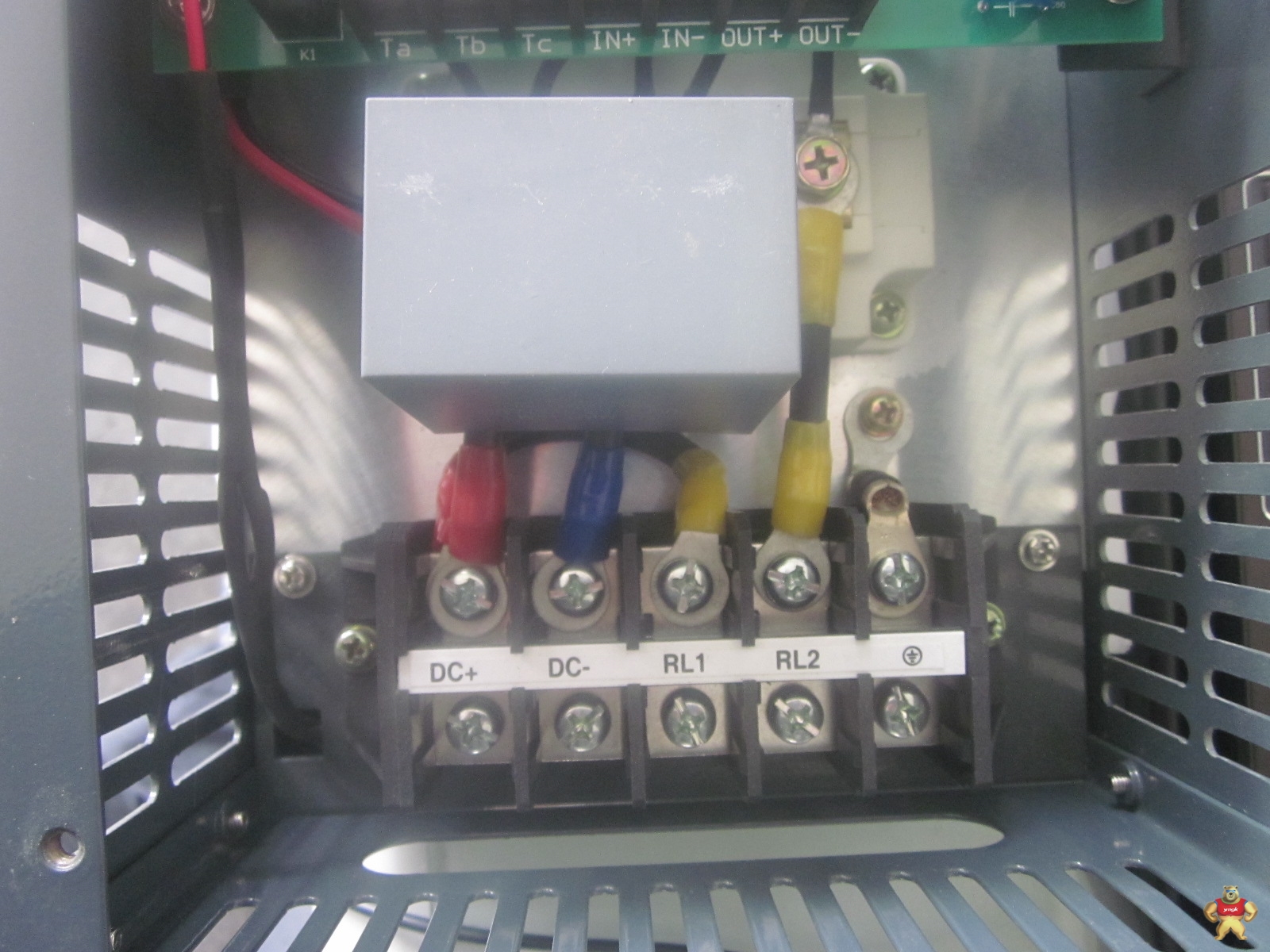 CDBR-4030C能耗制动单元  22KW变频器用制动单元 制动单元,能耗制动单元,CDBR制动单元,22KW制动单元,变频器专用制动单元